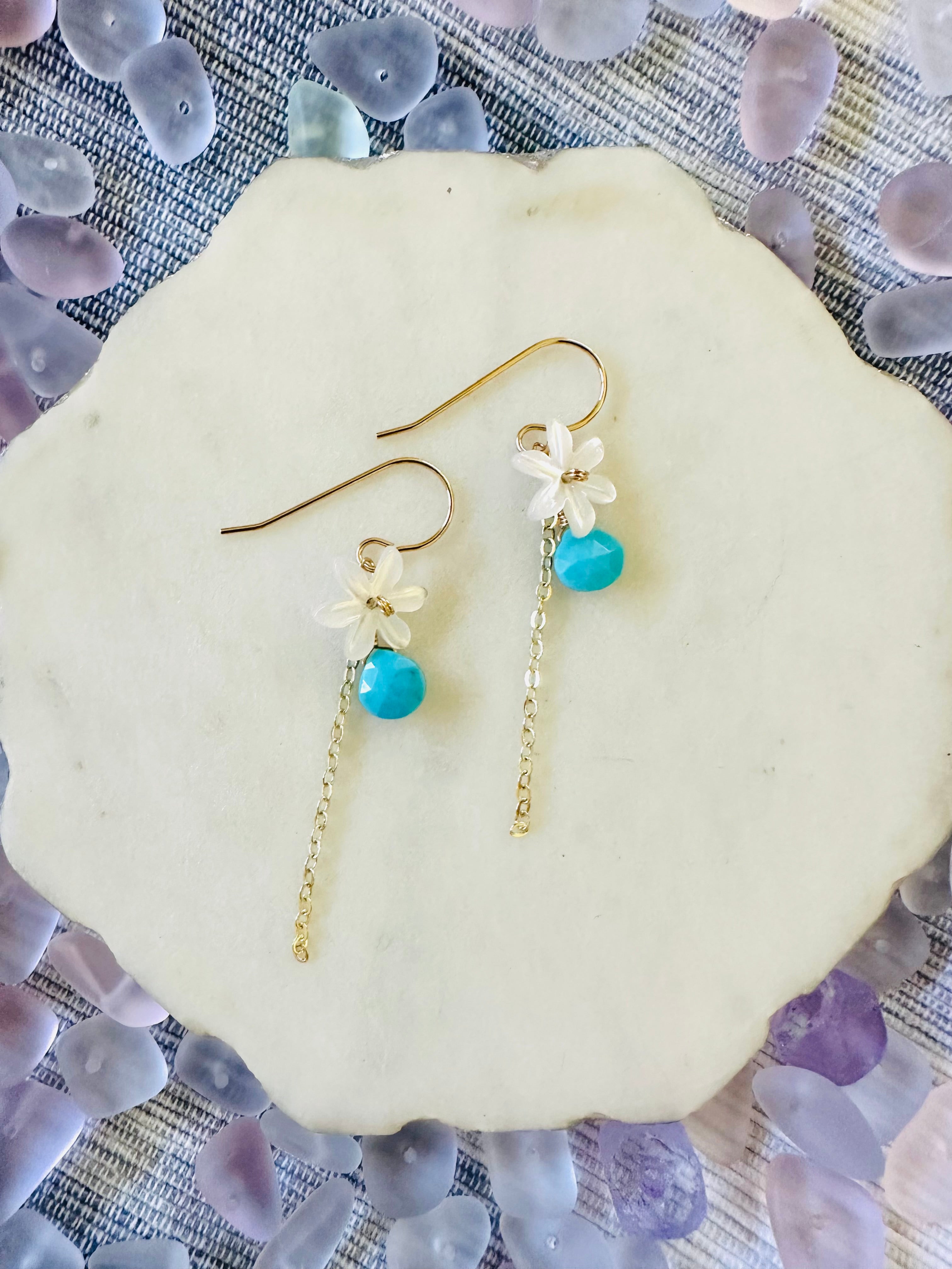 Shell Tiare Earrings