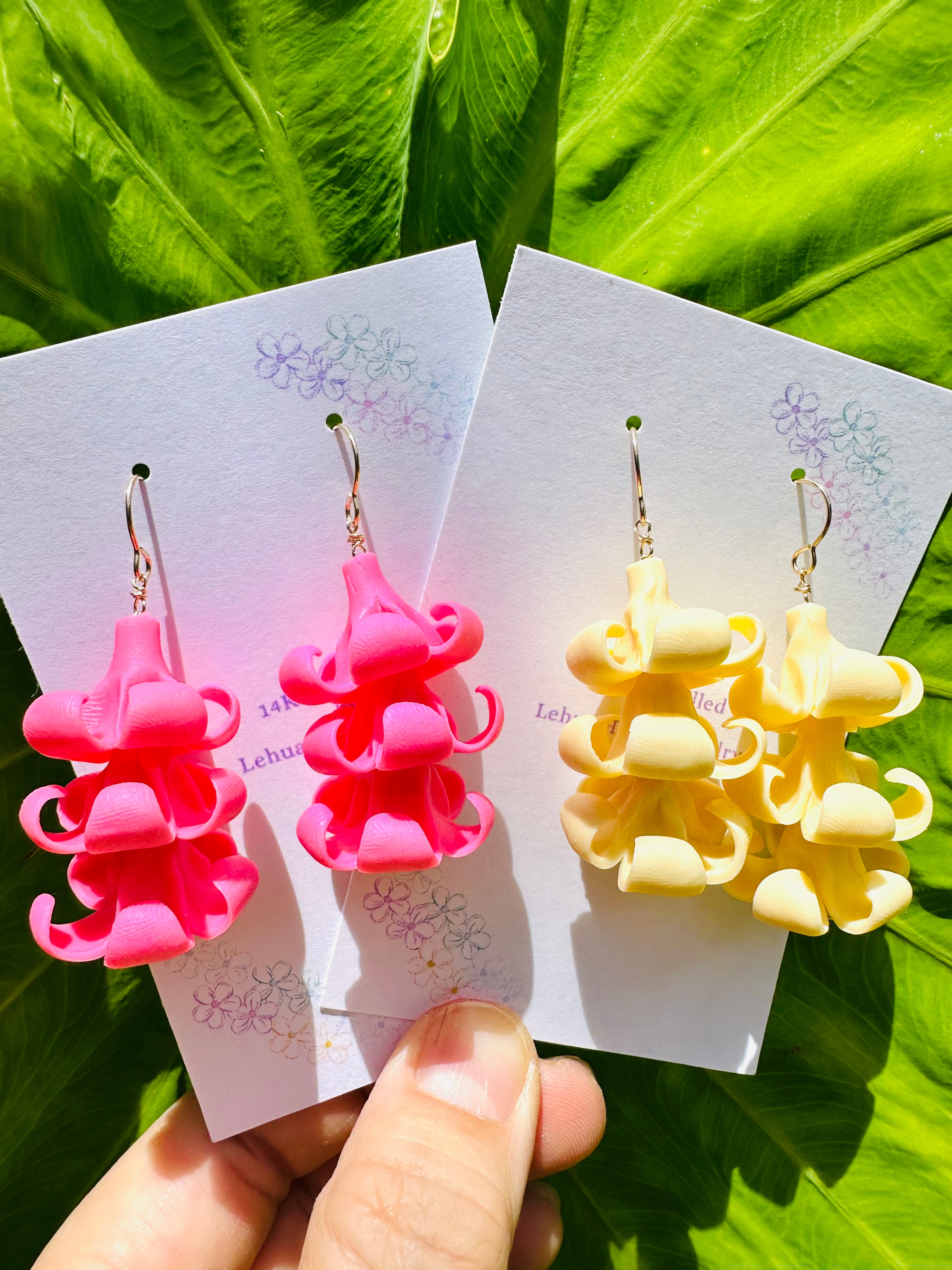 Puakenikeni Earrings(White/Baby Pink)