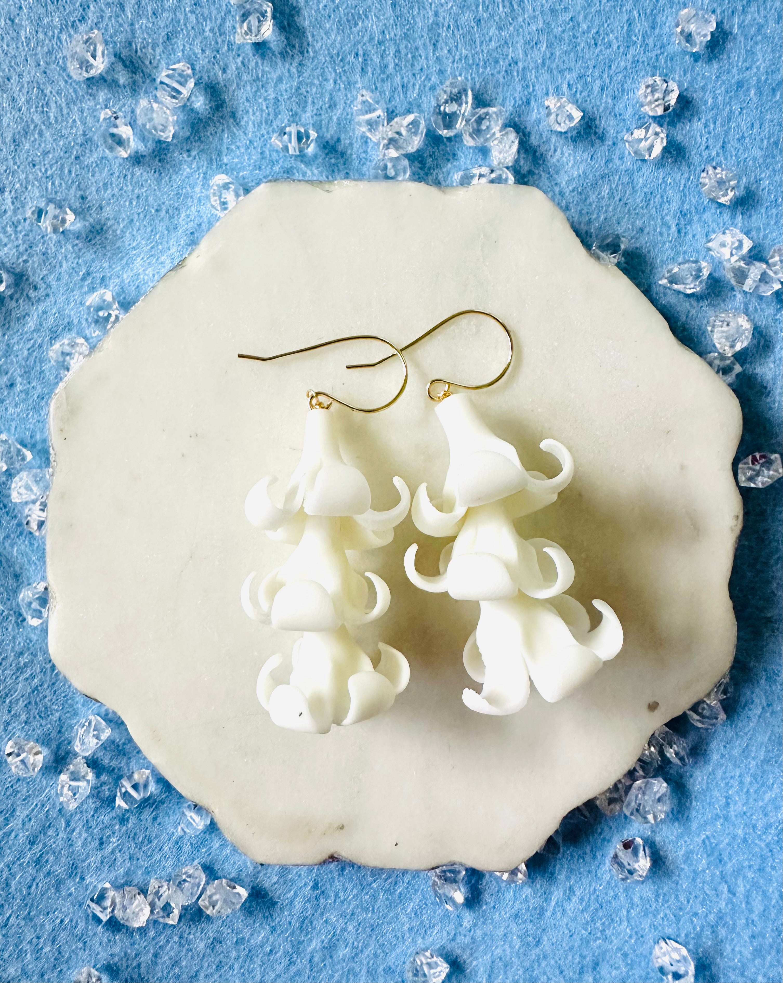 Puakenikeni Earrings(White/Baby Pink)