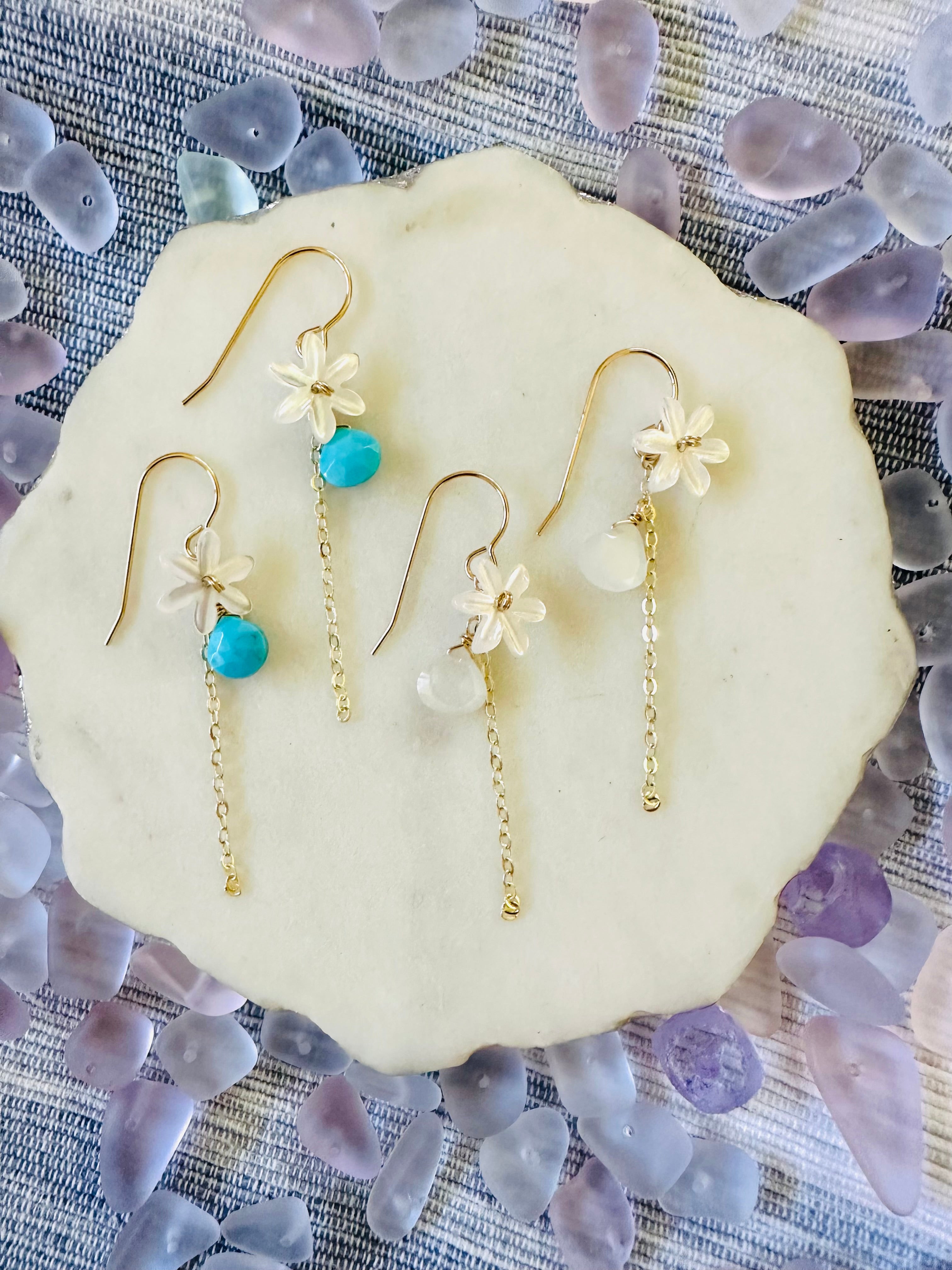 Shell Tiare Earrings