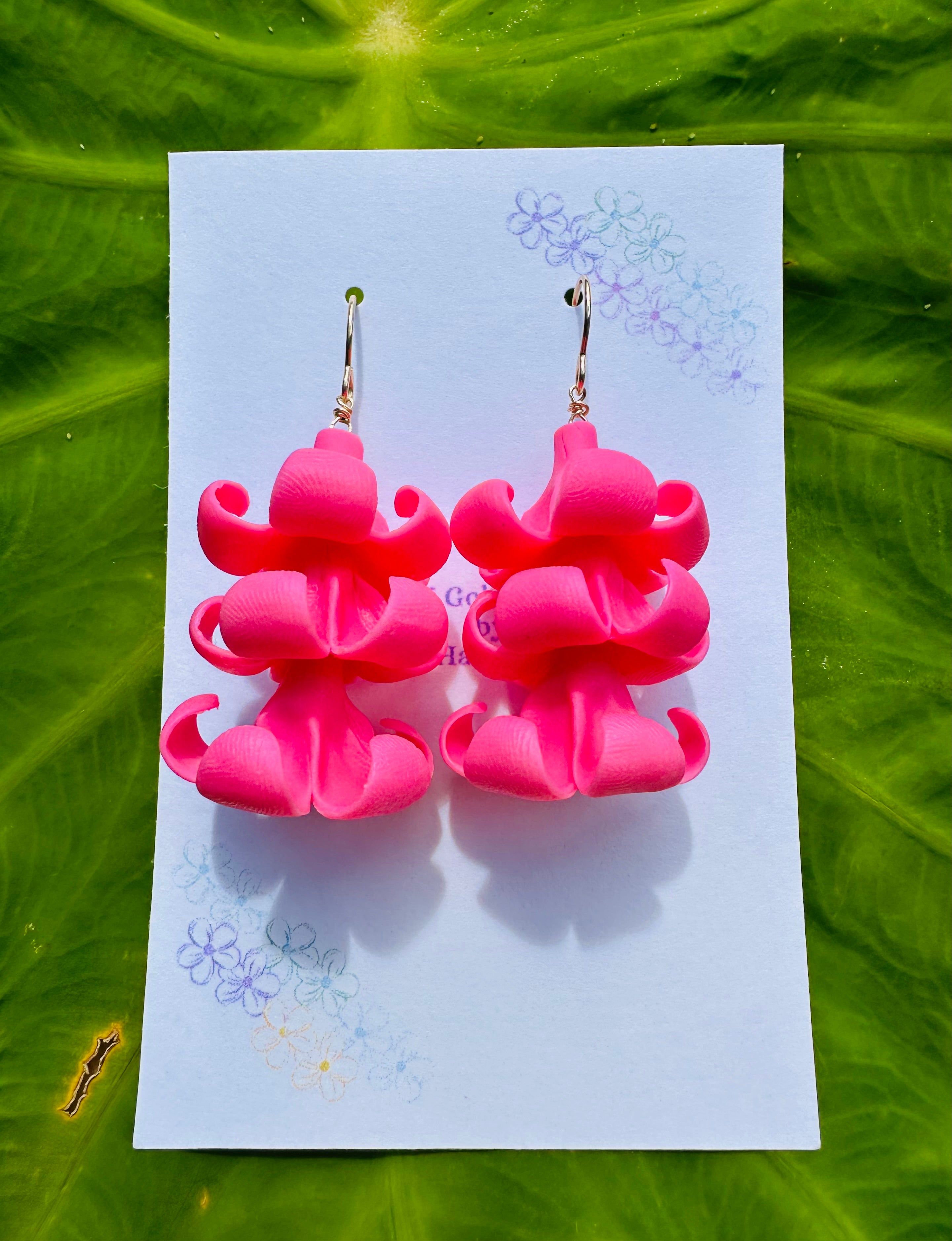 Puakenikeni Earrings(White/Baby Pink)