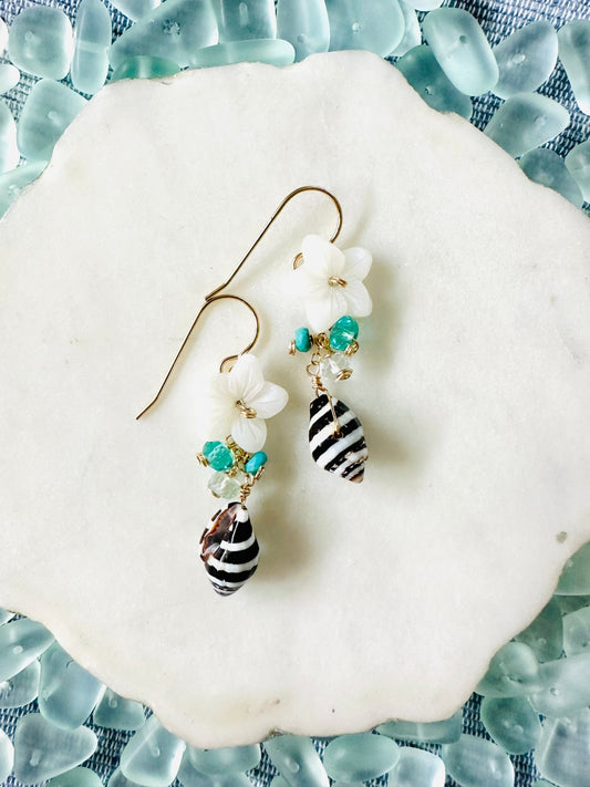 White Flower & Zebra Shell Earrings - Lehua Hawaii Jewelry LLC