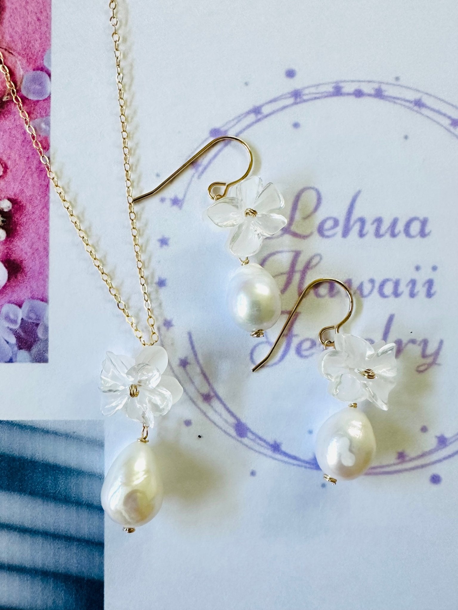 White Flower & Teardrop Pearl Necklace - Lehua Hawaii Jewelry LLC