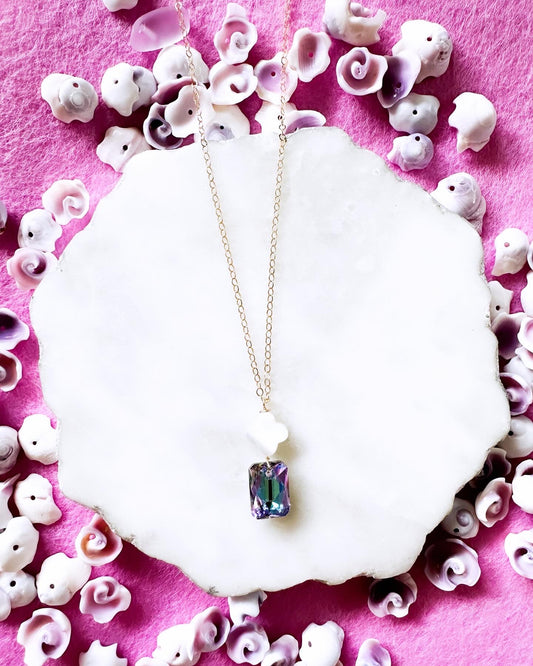 Clover Shell & Crystal Necklace