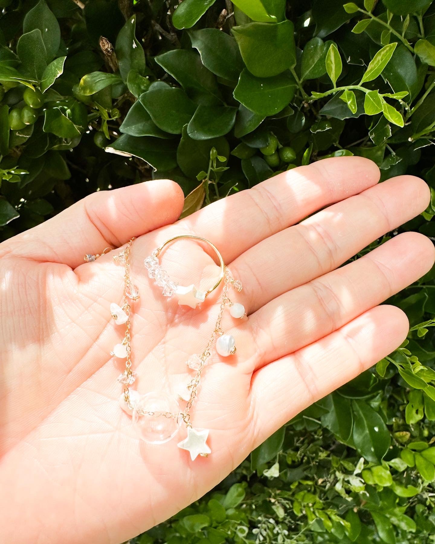 Clear White Shinny Glass Bracelet - Lehua Hawaii Jewelry LLC