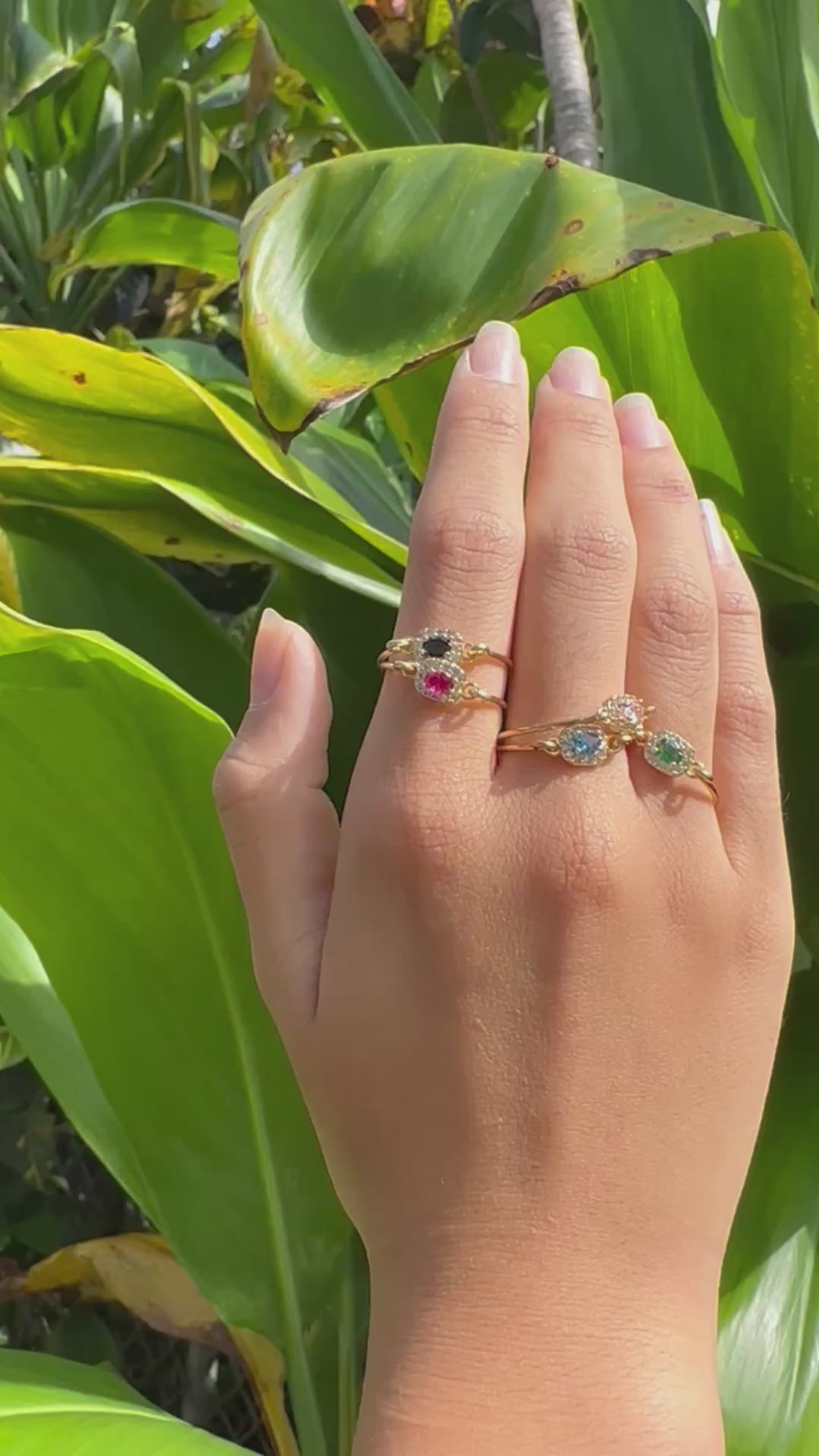Load video: Sparkle Rings
