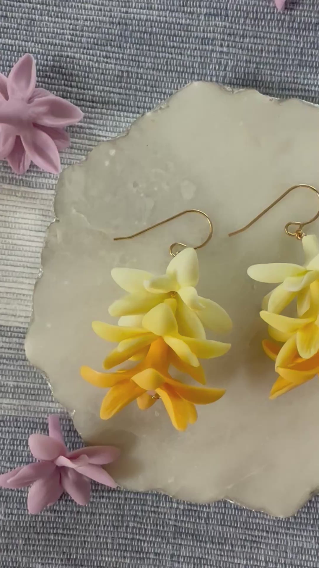 Load video: Pua Pikake Earrings