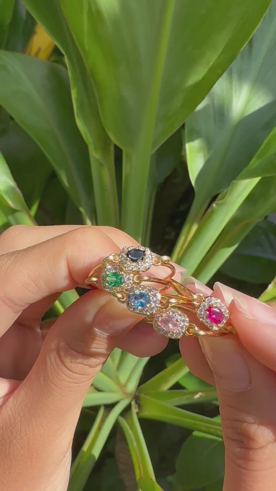Load video: Sparkle Rings